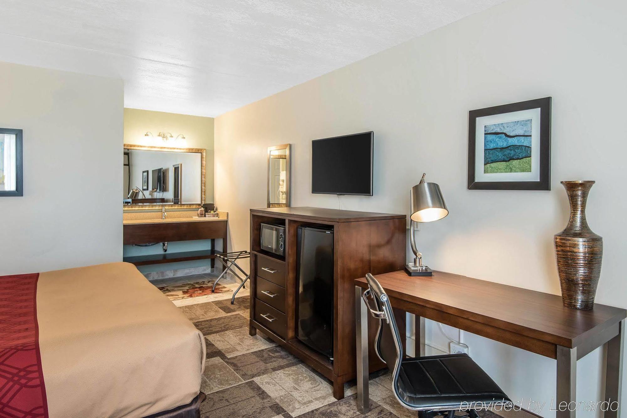 Econo Lodge Oak Grove-Blue Springs Εξωτερικό φωτογραφία